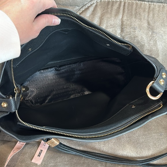 PRADA bag - Picture 5 of 7